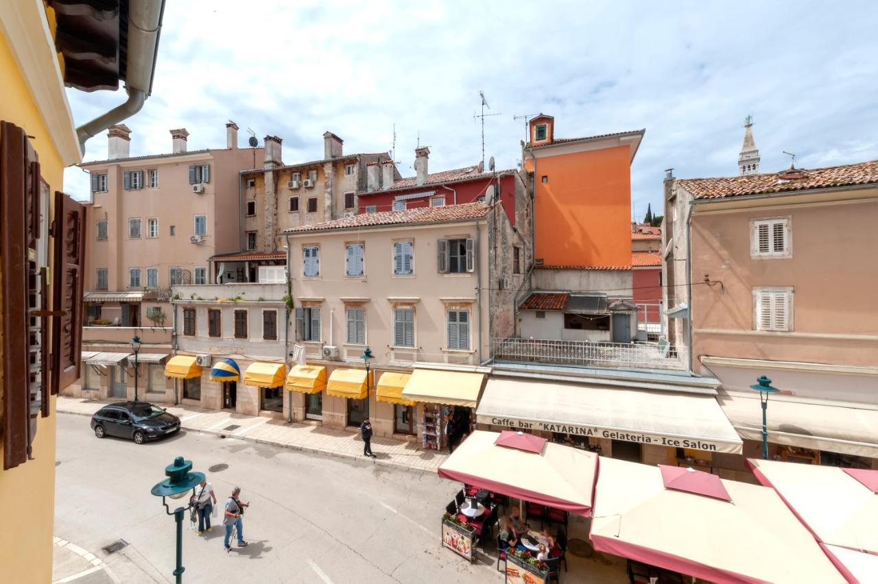 The Yellow House Apartments Ровінь Екстер'єр фото